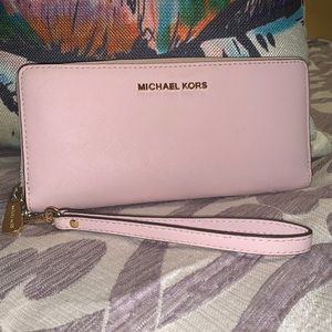 Michael Kors Leather Continental Wallet